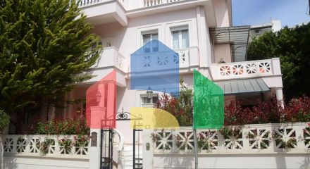 For Sale - Detached house 470 m² in Loutraki