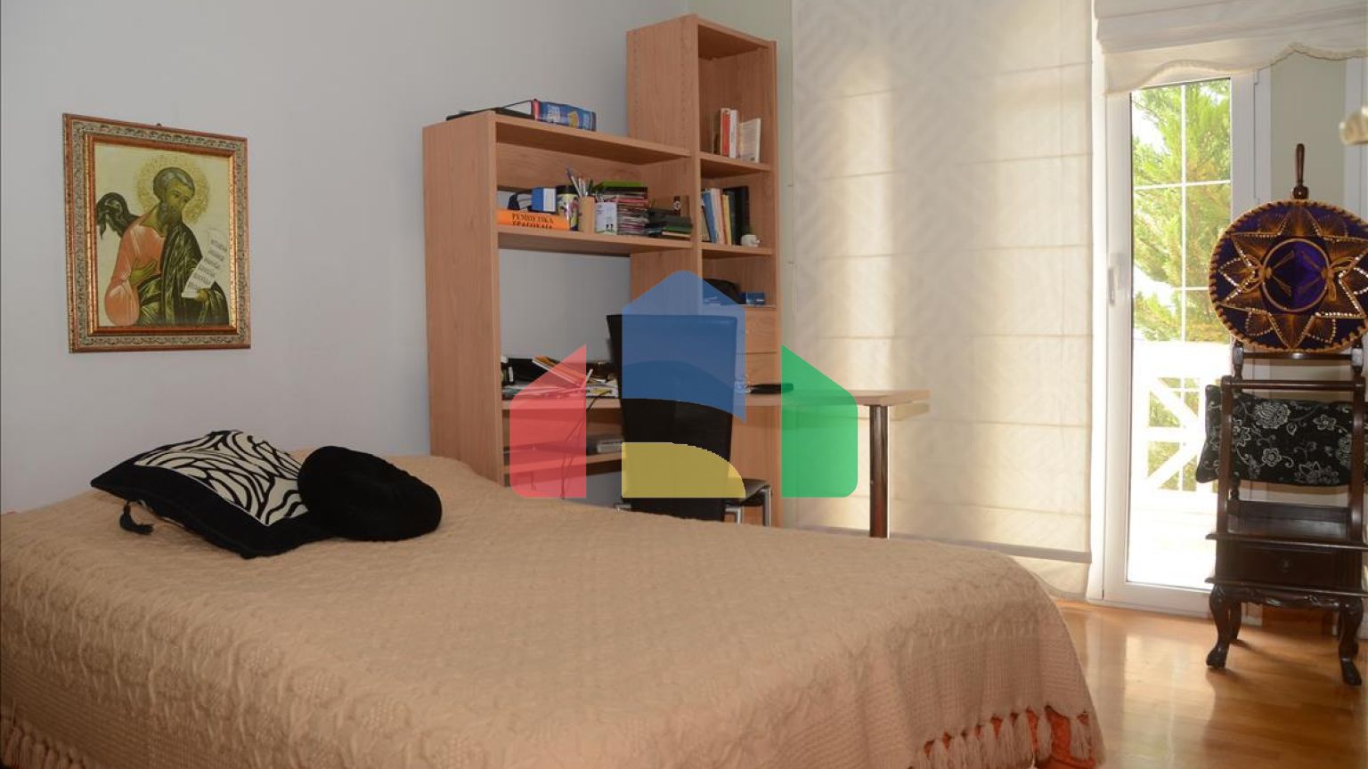 Продаж - Котедж 470 m² в Лутракі