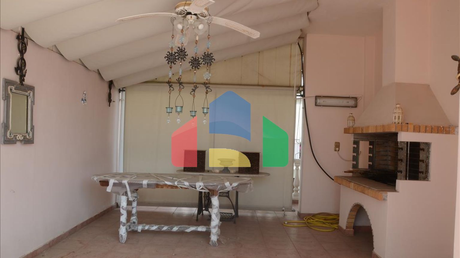 Продаж - Котедж 470 m² в Лутракі