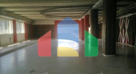 Продаж - Бізнес 1000 m² в Лутракі