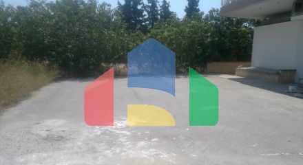 Продаж - Бізнес 1000 m² в Лутракі