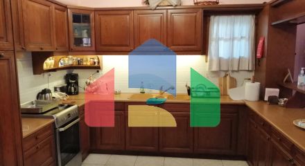 Продаж - Вілла 320 m² в Лутракі