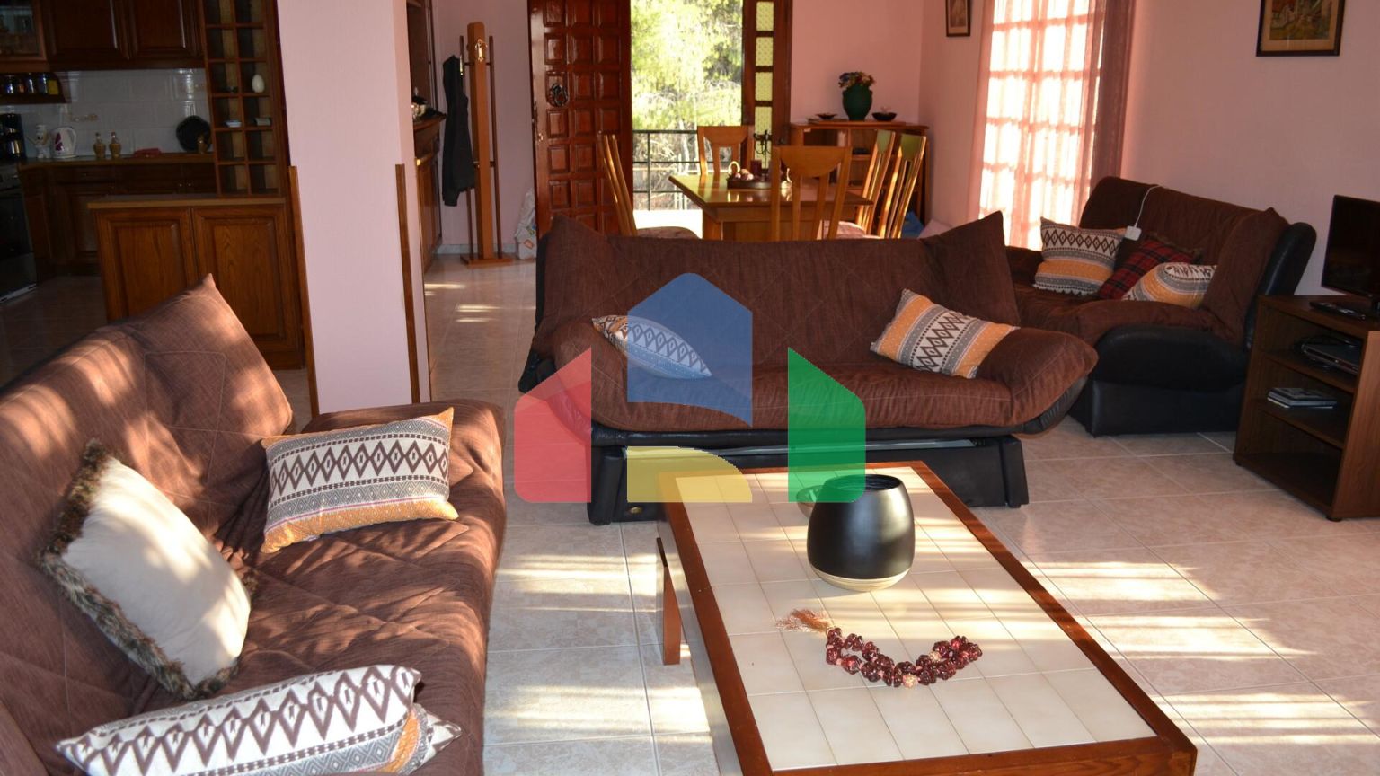 Продаж - Вілла 320 m² в Лутракі