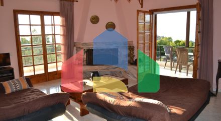 Продаж - Вілла 320 m² в Лутракі