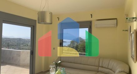 Продаж - Котедж 340 m² в Лутракі