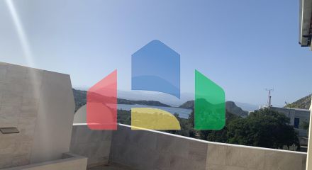 Продаж - Котедж 340 m² в Лутракі