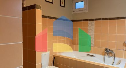 Продаж - Котедж 340 m² в Лутракі