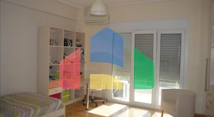 Продаж - Таунхаус 330 m² в Лутракі