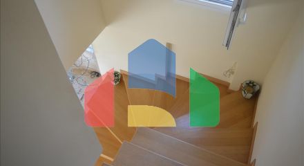 Продаж - Таунхаус 330 m² в Лутракі