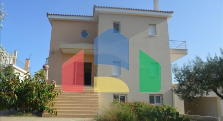 Продаж - Таунхаус 330 m² в Лутракі