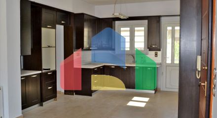 Продаж - Комплекс 910 m² в Лутракі
