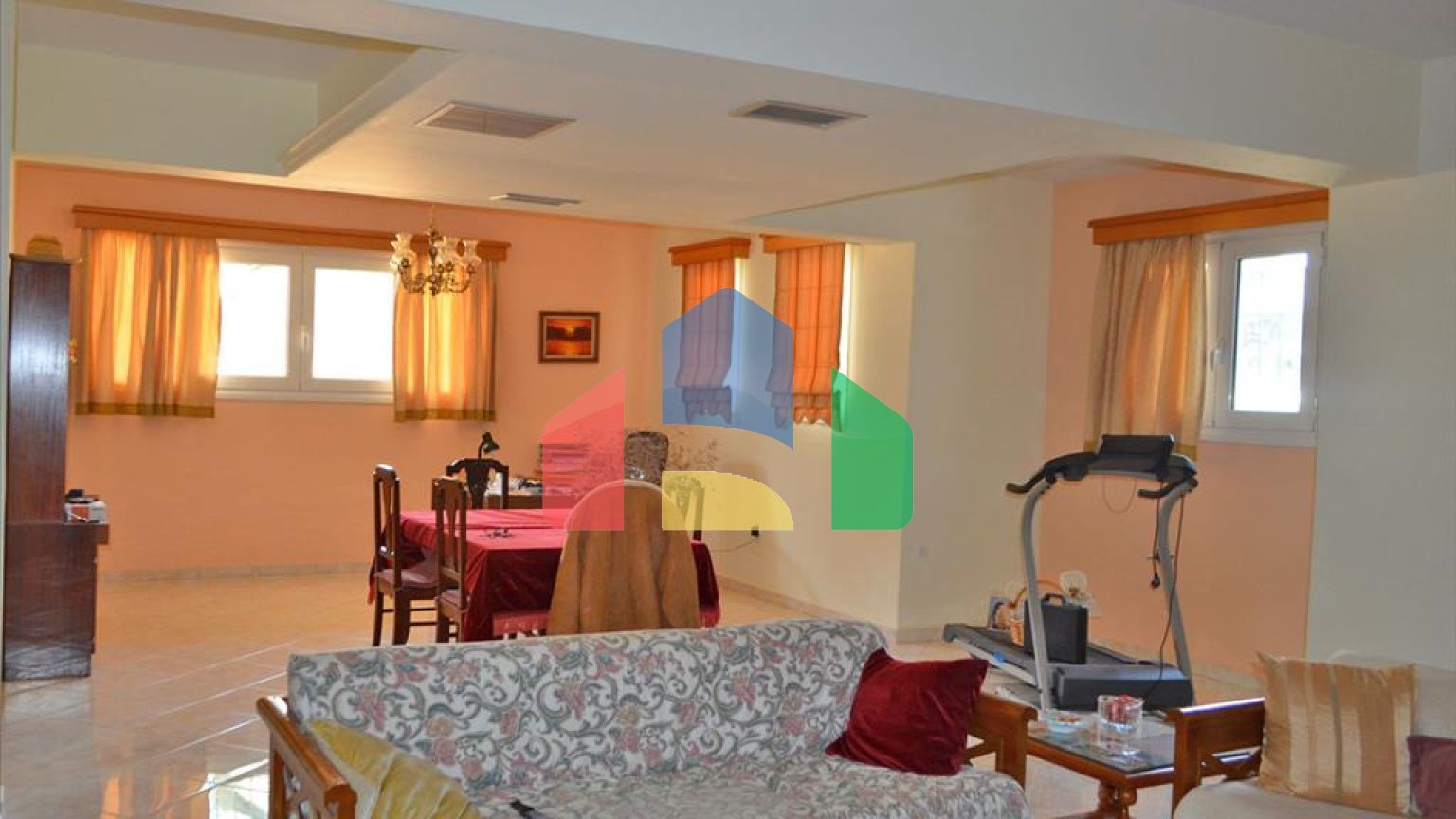 Продажа - Бизнес 486 m² в Лутраки