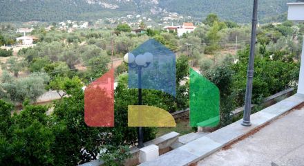 For Sale - Detached house 300 m² in Loutraki