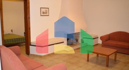 Продаж - Котедж 300 m² в Лутракі