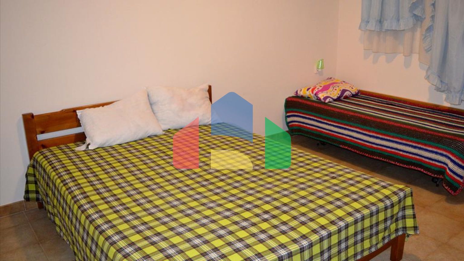 Продаж - Котедж 300 m² в Лутракі