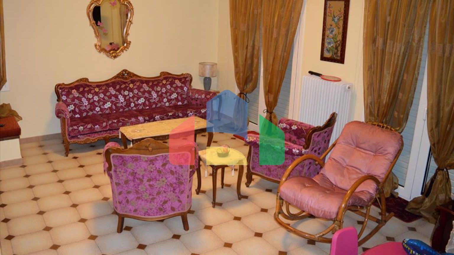 Продаж - Котедж 300 m² в Лутракі