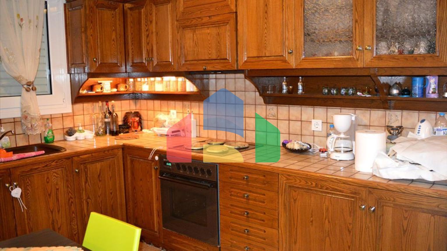 Продаж - Котедж 300 m² в Лутракі