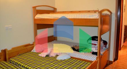 Продаж - Котедж 300 m² в Лутракі