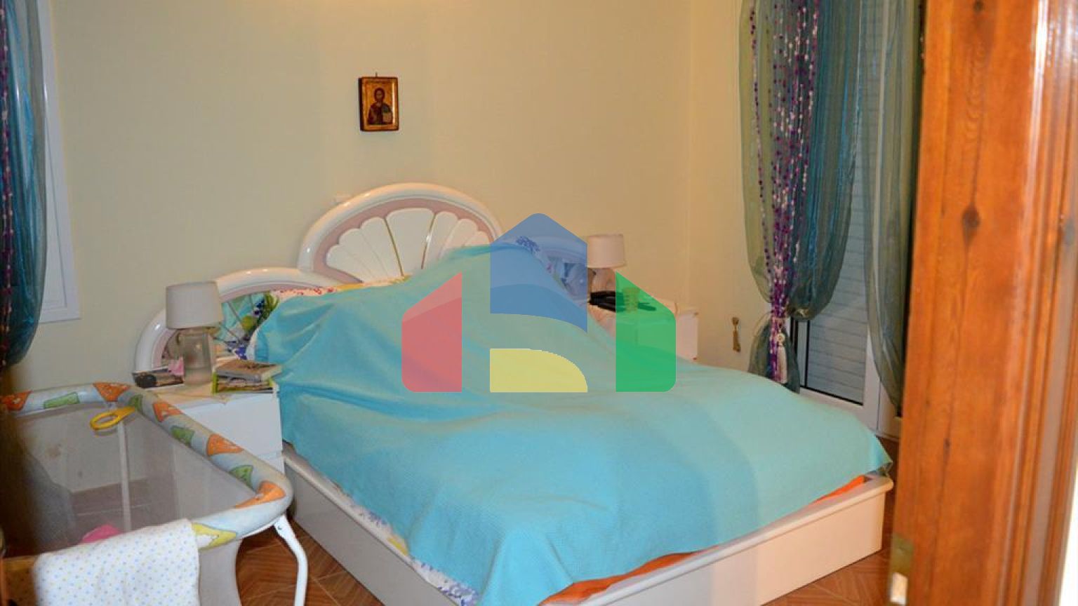 Продаж - Котедж 300 m² в Лутракі