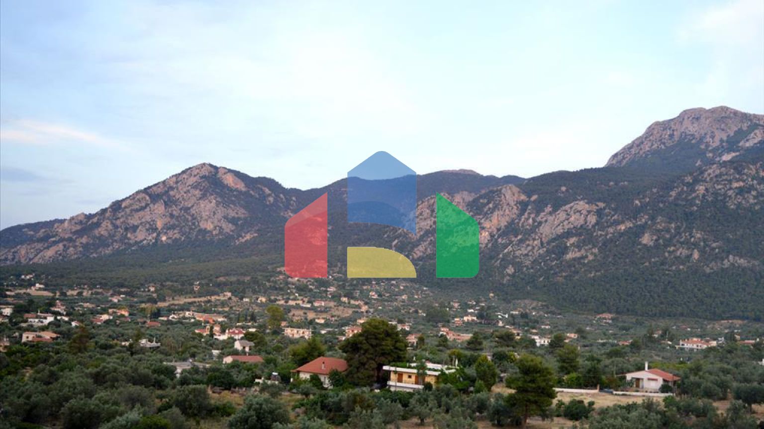 Продаж - Котедж 300 m² в Лутракі