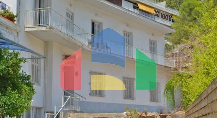 Продаж - Квартира 580 m² в Лутракі