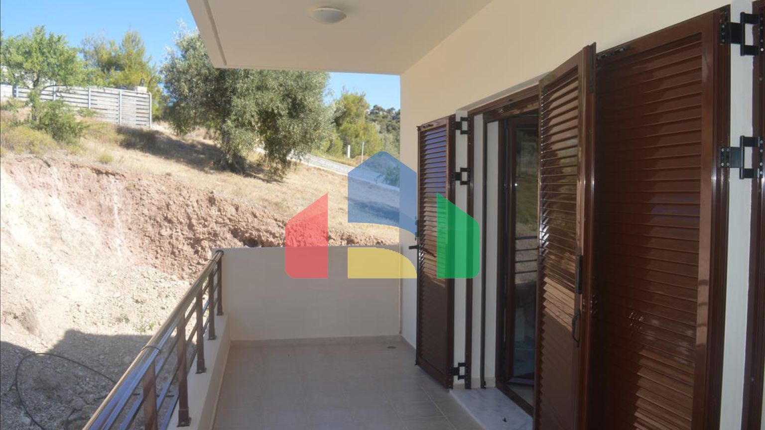 Продаж - Котедж 270 m² в Лутракі