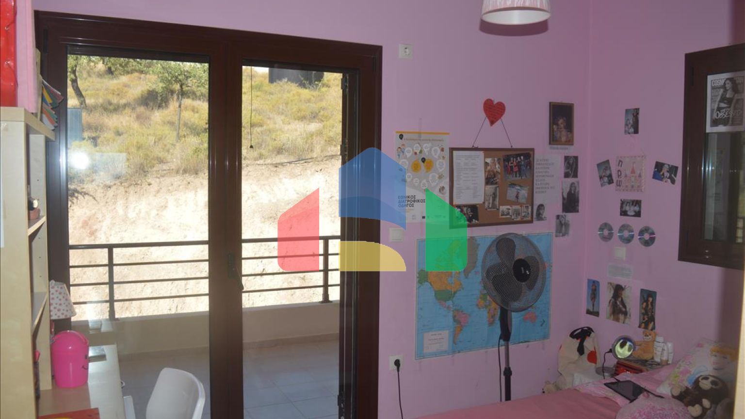 Продаж - Котедж 270 m² в Лутракі