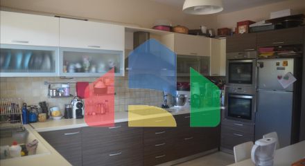 Продаж - Котедж 270 m² в Лутракі