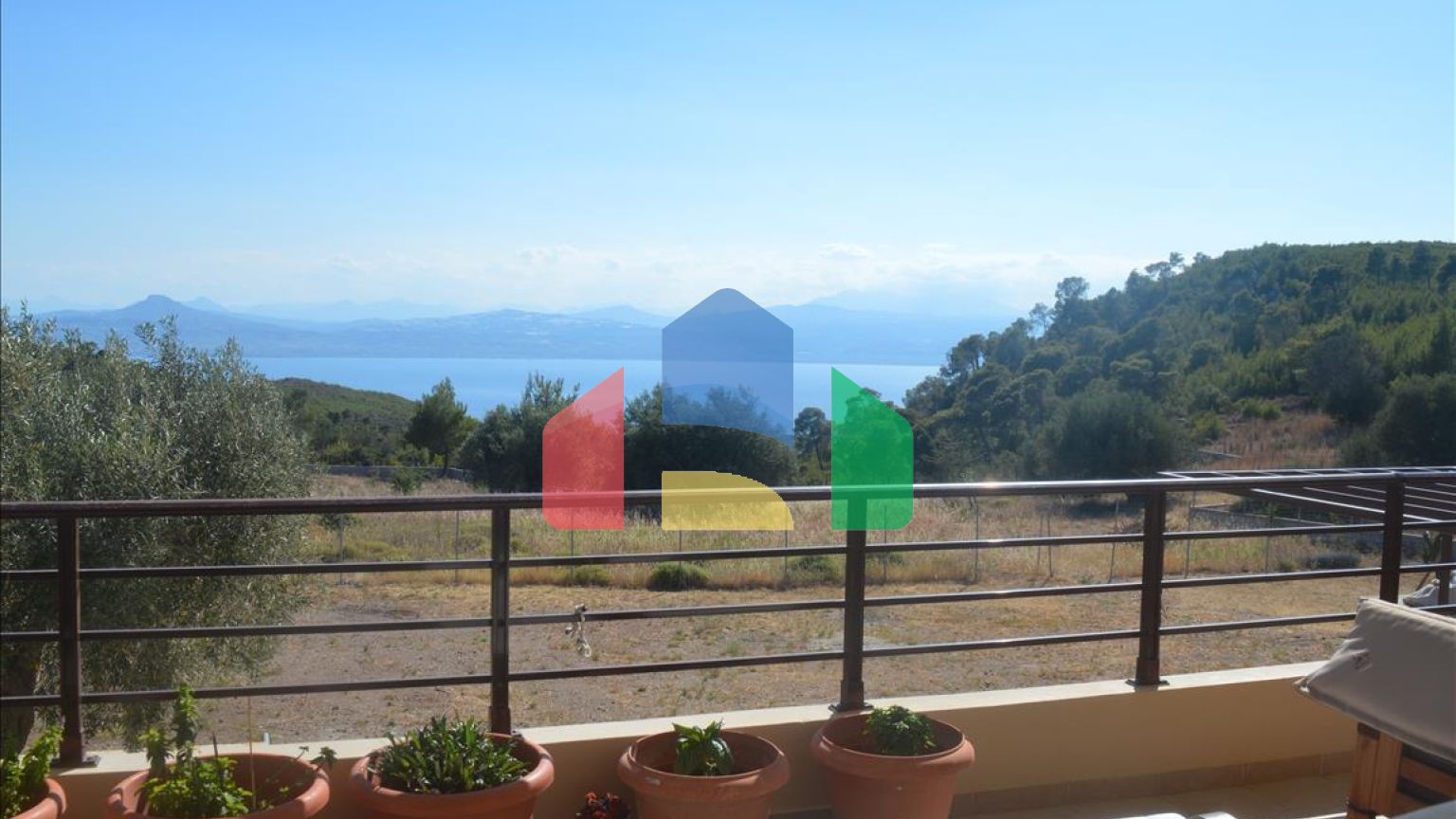 Продаж - Котедж 270 m² в Лутракі