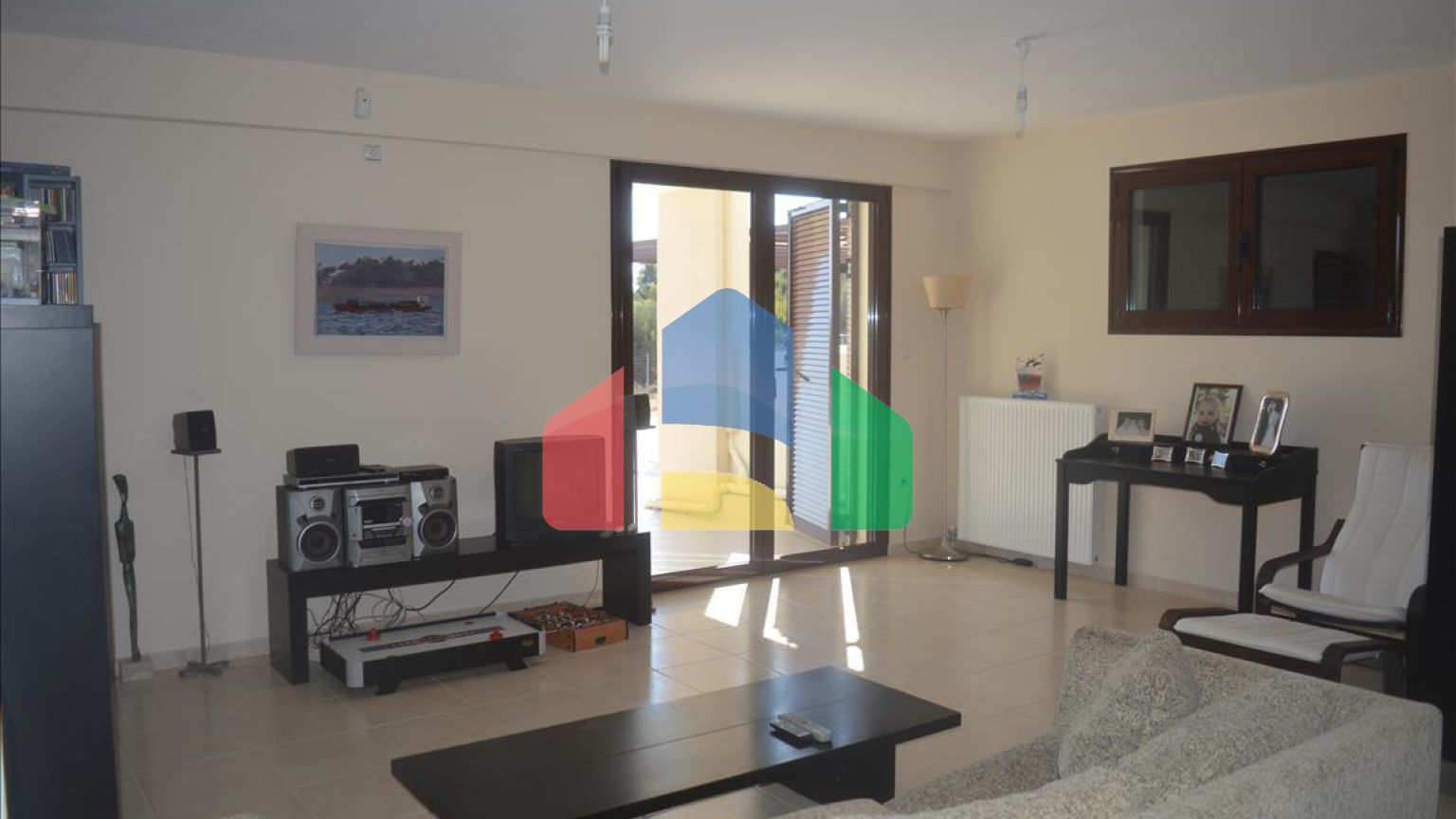 Продаж - Котедж 270 m² в Лутракі