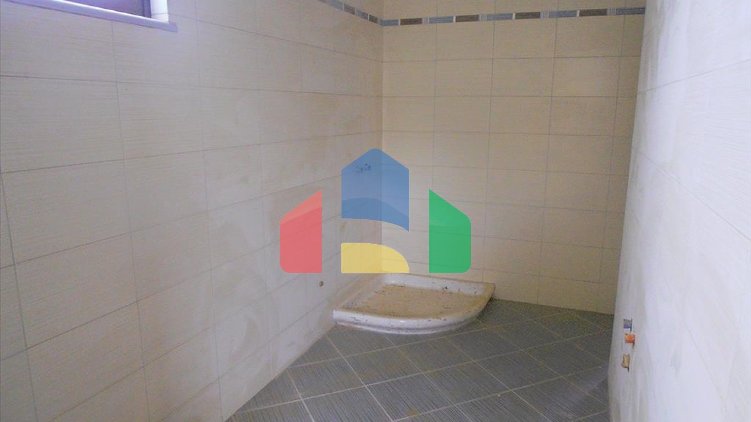 Продаж - Котедж 230 m² в Лутракі