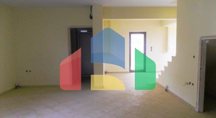 Продаж - Котедж 230 m² в Лутракі