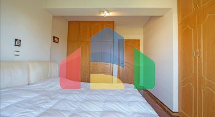 Продаж - Котедж 293 m² в Лутракі
