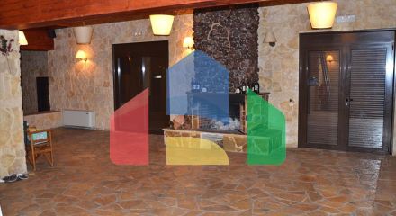 Продажа - Вилла 378 m² в Лутраки