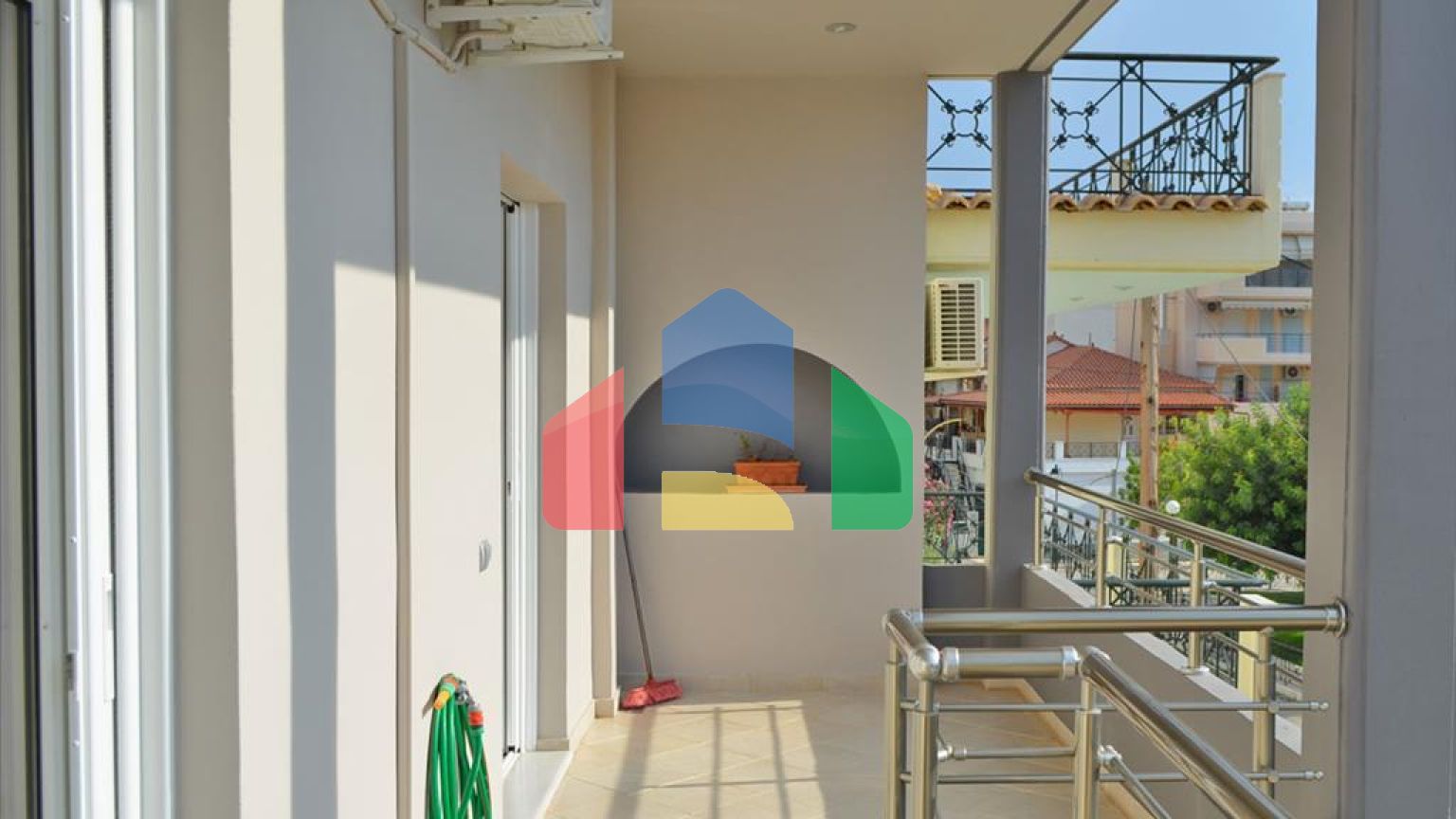 Продаж - Таунхаус 207 m² в Лутракі