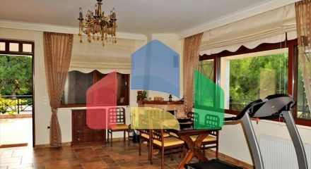 Продаж - Вілла 380 m² в Лутракі