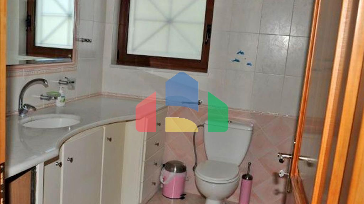 Продаж - Вілла 380 m² в Лутракі