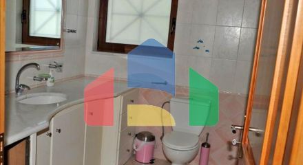 Продаж - Вілла 380 m² в Лутракі