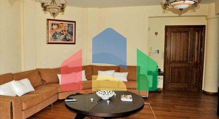 Продаж - Вілла 380 m² в Лутракі