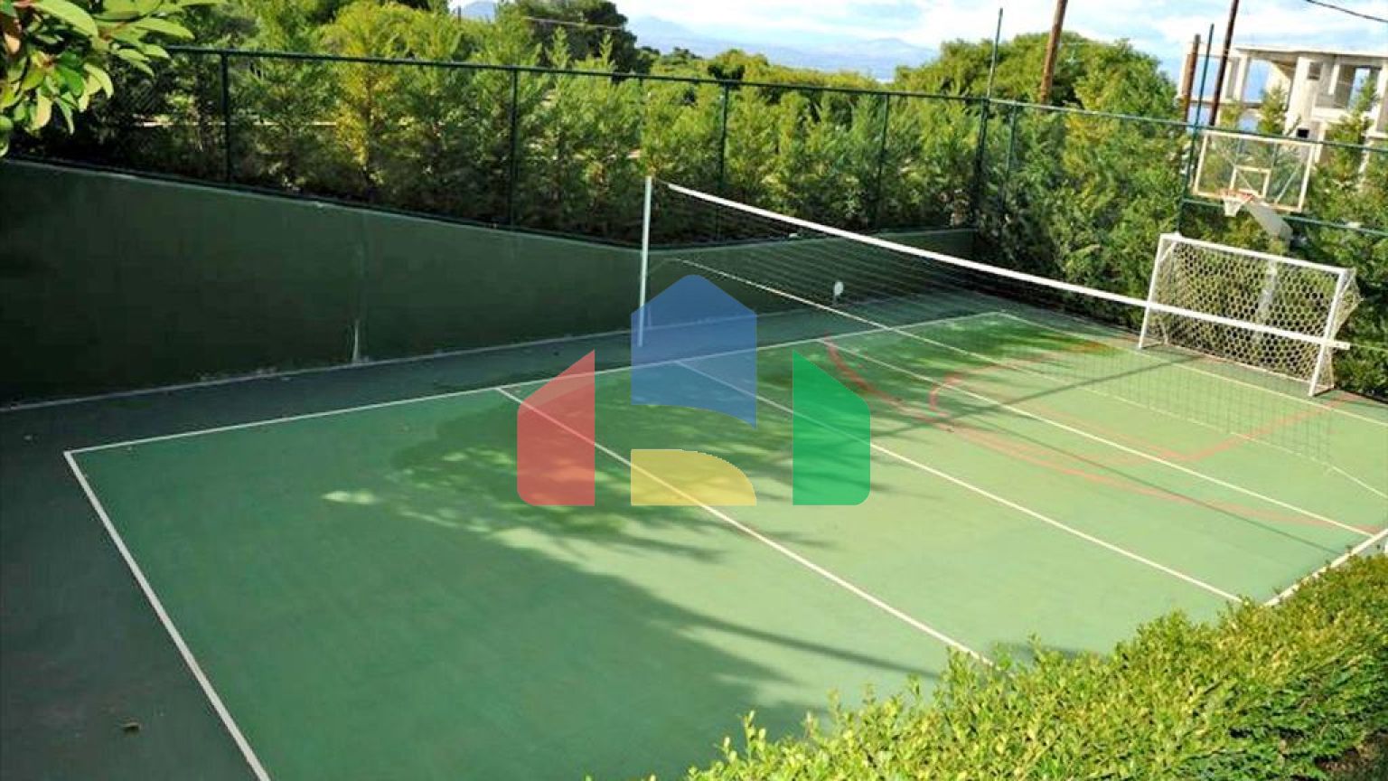 Продаж - Вілла 380 m² в Лутракі