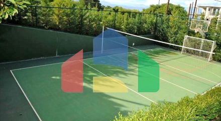 Продаж - Вілла 380 m² в Лутракі