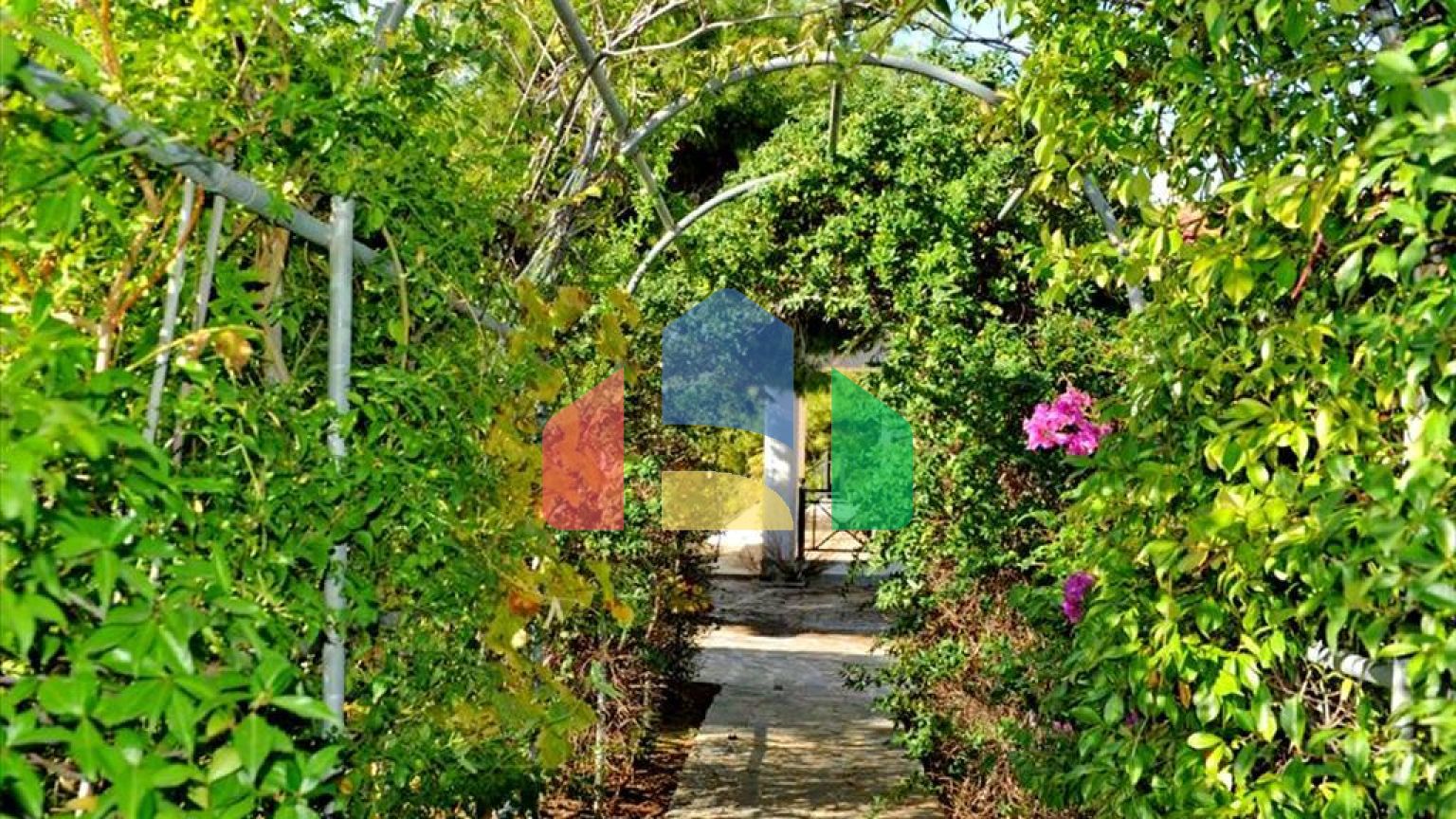 Продаж - Вілла 380 m² в Лутракі