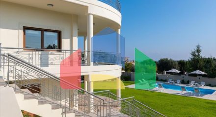 Продажа - Вилла 600 m² на Родосе