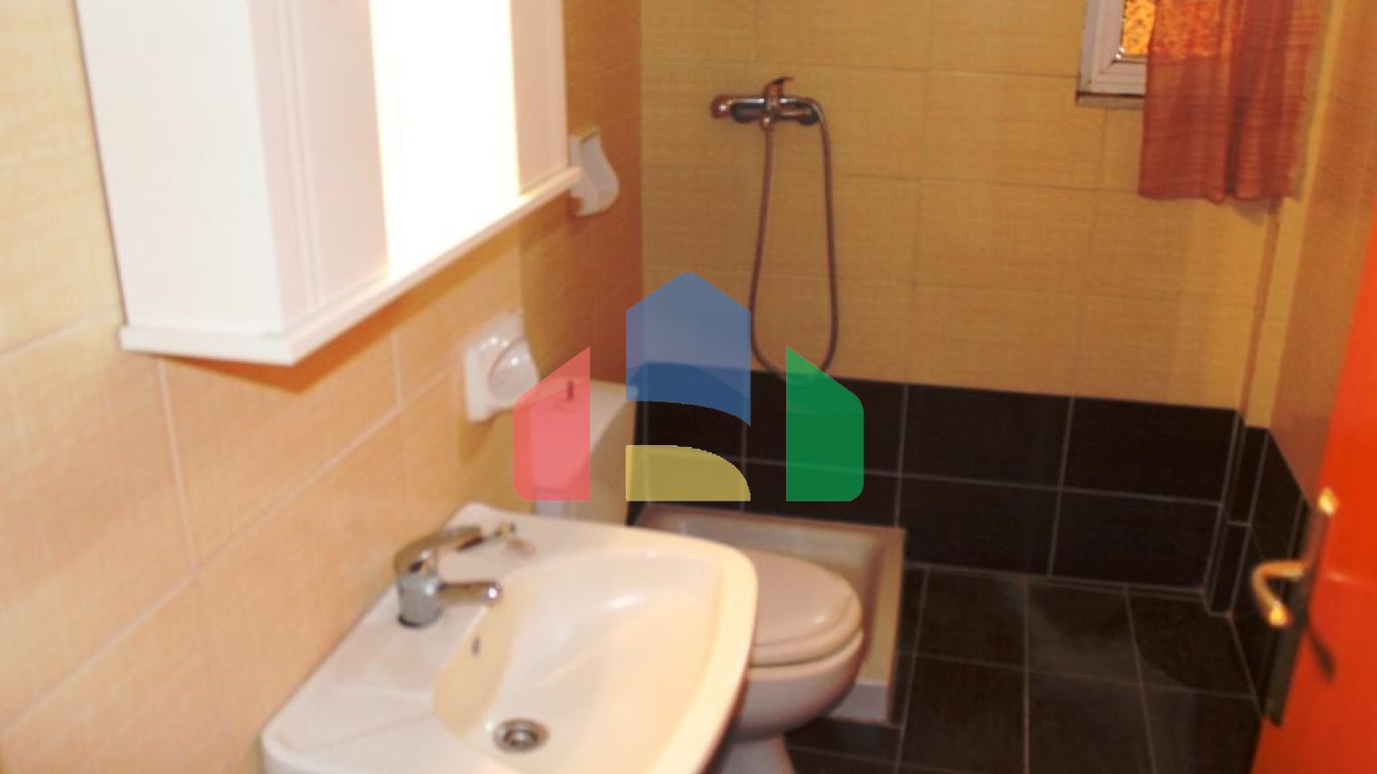 Продаж - Бізнес 1300 m² на Родосі