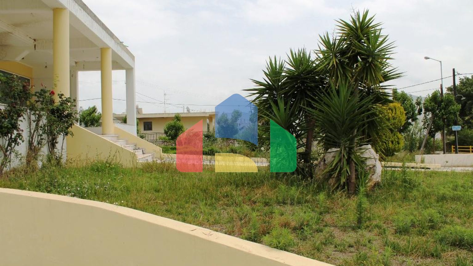 Продаж - Бізнес 1300 m² на Родосі