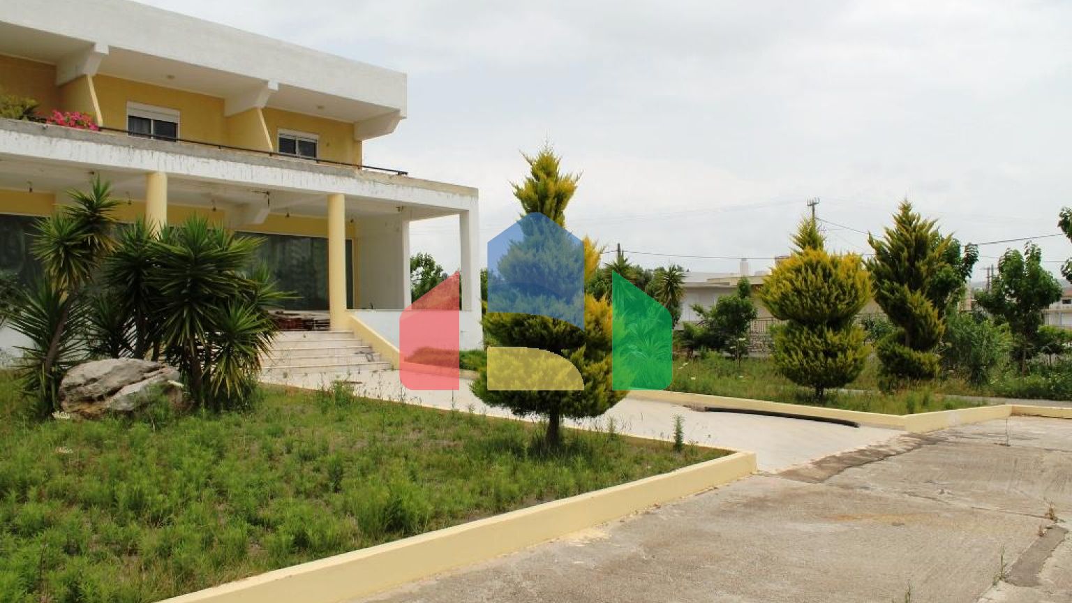 Продаж - Бізнес 1300 m² на Родосі