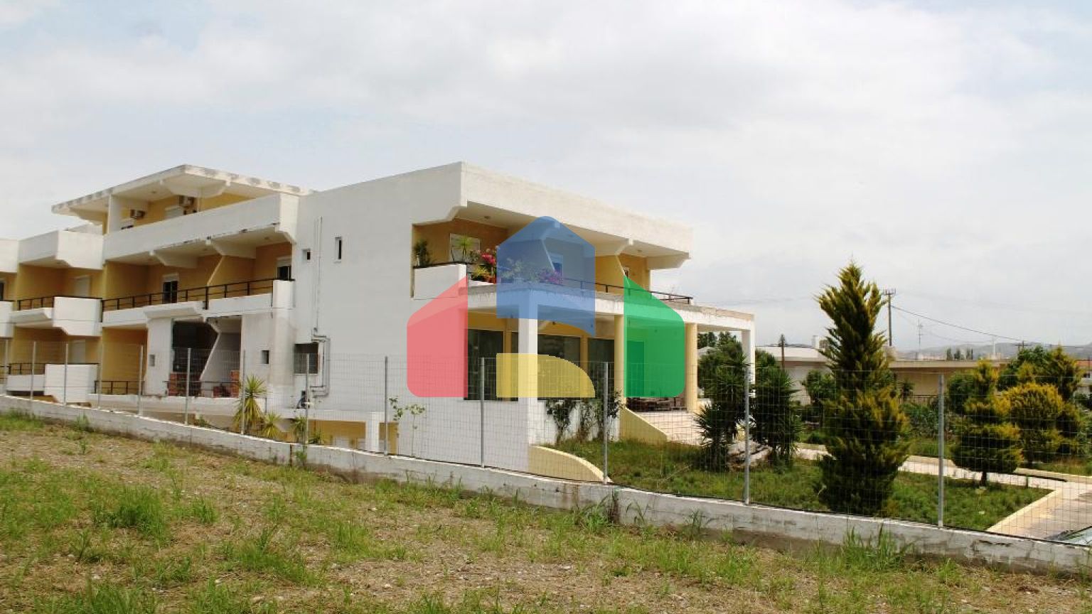 Продаж - Бізнес 1300 m² на Родосі