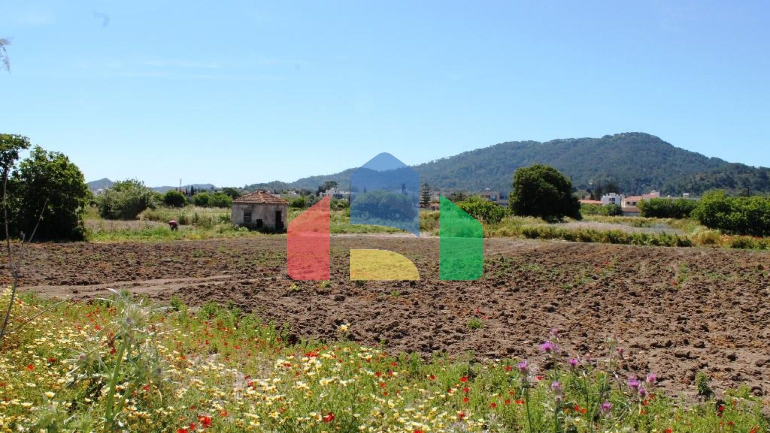 Продаж - Земельна ділянка 18755 m² на Родосі