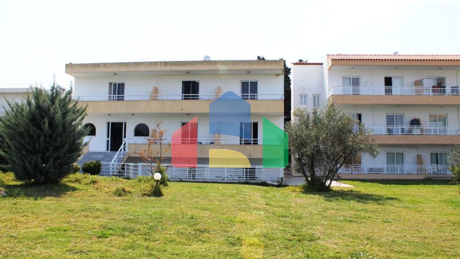 Продажа - Гостиница 1300 m² на Родосе