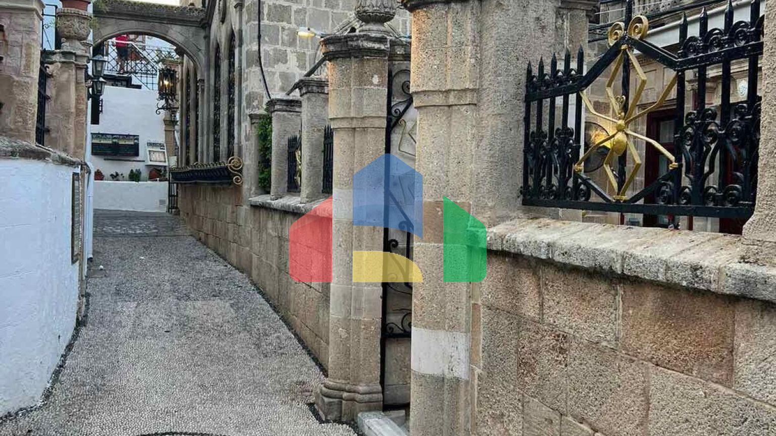 Продаж - Бізнес 500 m² на Родосі